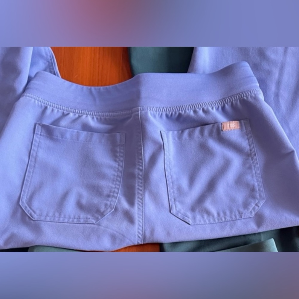 FIGS | Livingston Basic Scrub Pants | XS PETITE